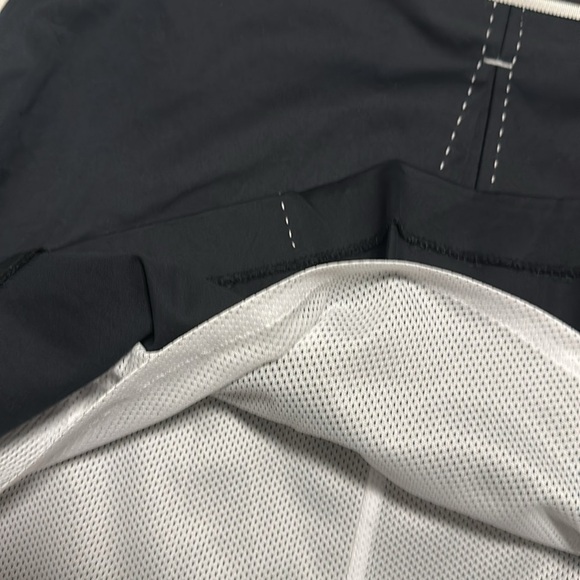 Tahari mini skirt EUC - Picture 6 of 6